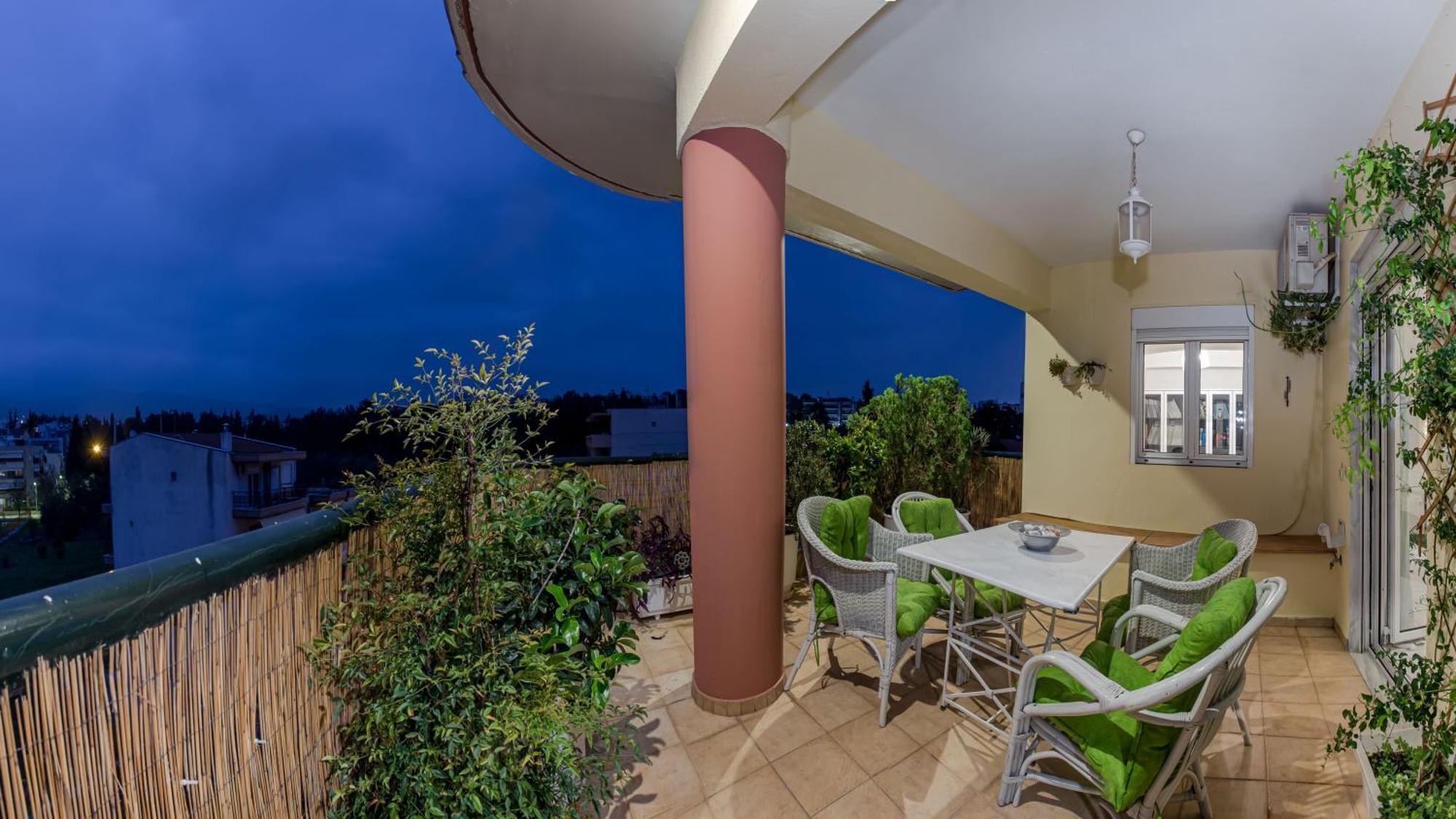 Celestial Garden-Thessaloniki'S Modern, Eclectic Penthouse With An Amazing View And Veranda Exteriör bild